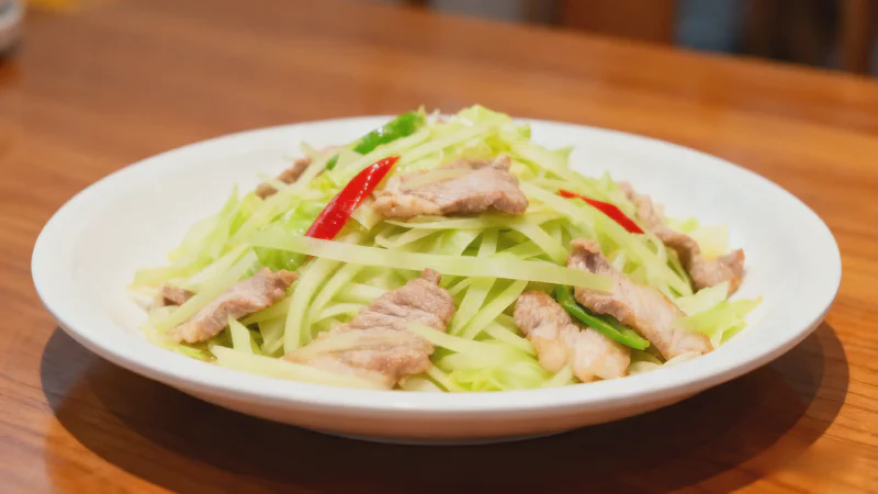 Cabbage Stir-fry with Pork: The Perfect Combination of Crispness and Tenderness