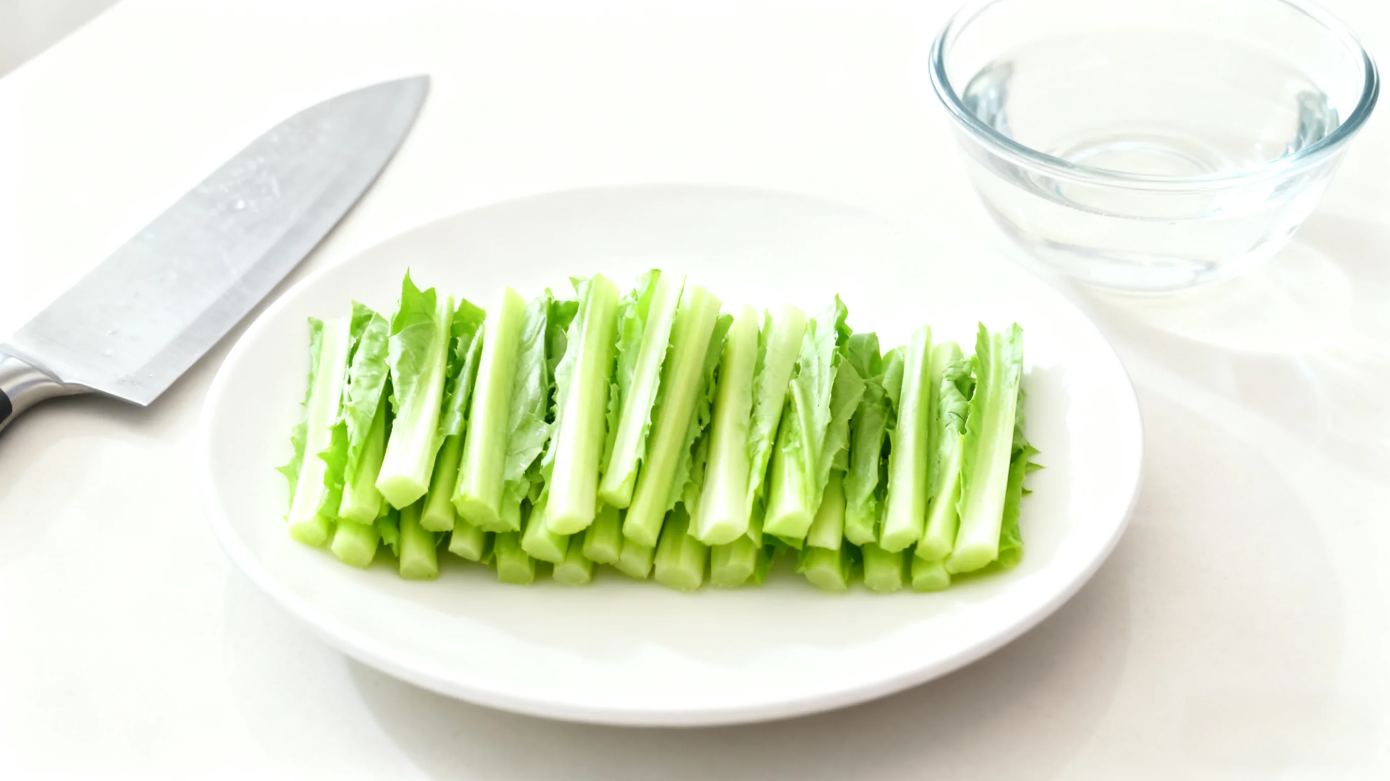 Preparing Lettuce