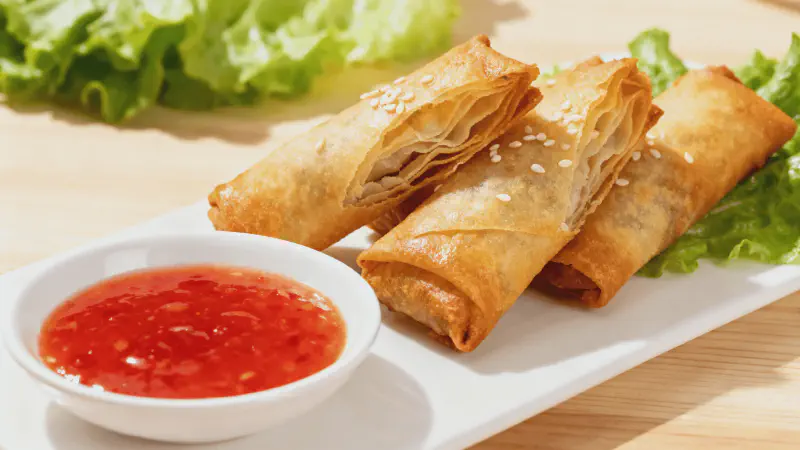 Featured image of post Crispy and Juicy Homemade Spring Rolls Recipe